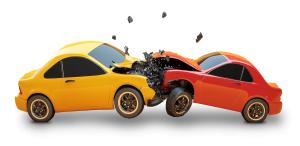This image illustrates a car crash, highlighting the impact on vehicles and the insurance industry.